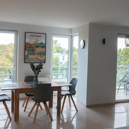 Wojskowa 1 / Park Apartman