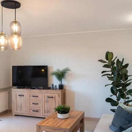 Wojskowa 1 / Park * Poznań