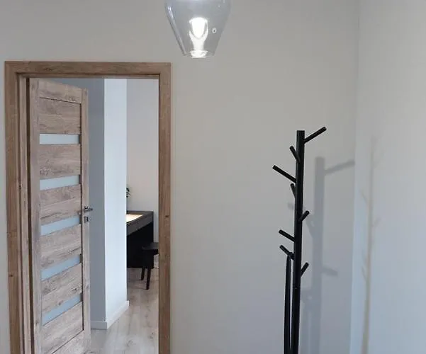 Wojskowa 1 / Park Apartman *