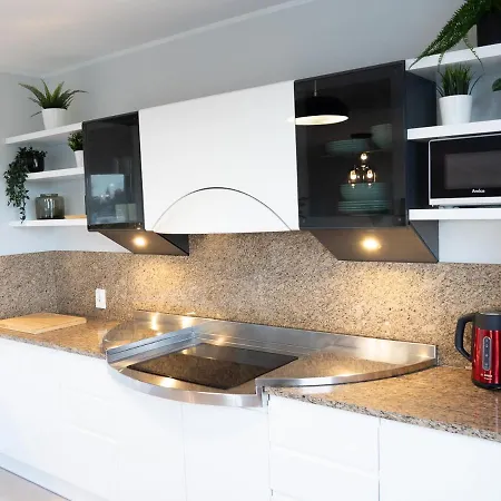Apartament Wojskowa 1 / Park