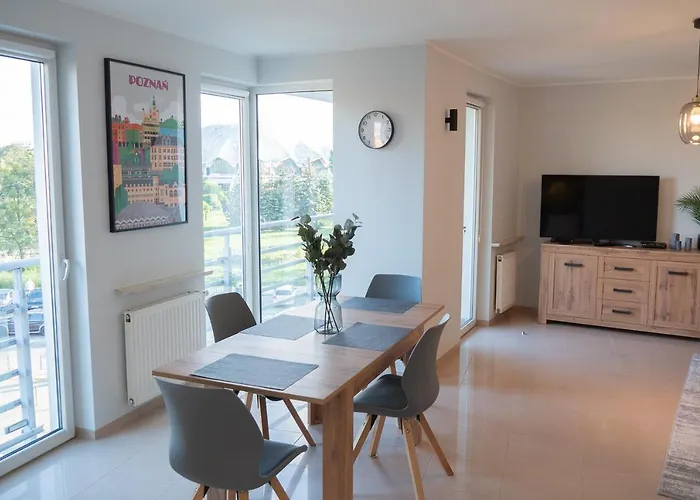 Wojskowa 1 / Park Apartment *